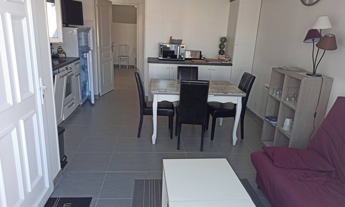 Biscarrosse Plage Apartment | Charming 2-star apartment 200 m from the beach and shops