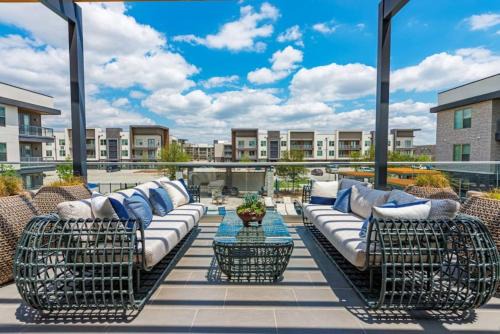 Fort Worth Apartment | Charming 2BD 2BA with Beautiful Pool in Fort Worth