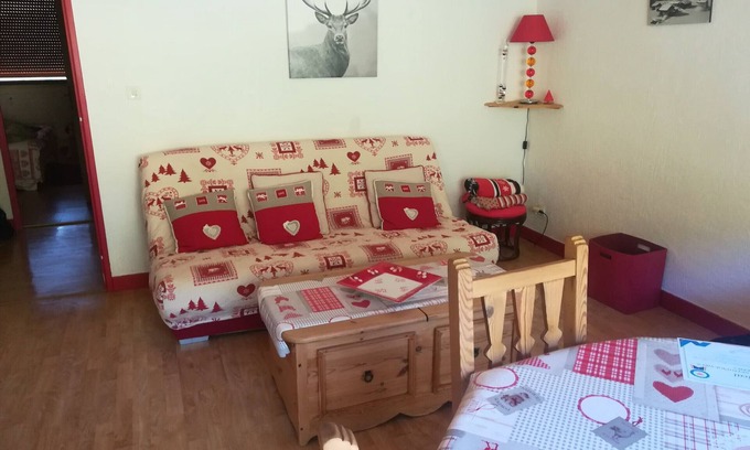 Villard-de-Lans Apartment | Charming 2BR Apartment near Villard de Lans Center, 3km from Ski Slopes