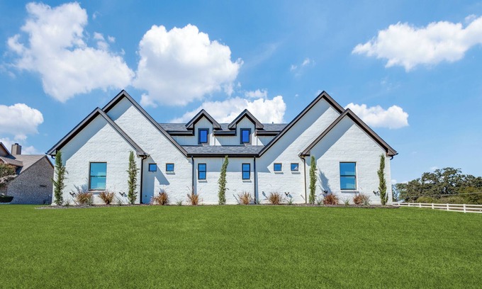 Hickory Creek House | Charming 3-bedroom home in Hickory Creek