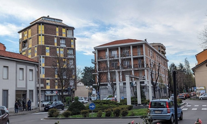 Saronno Apartment | Charming 3-bedroom apartment with AC, WiFi at Saronno