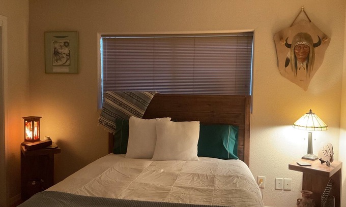 Sonoita Bed & Breakfast | Charming 3-bedroom B&B with pool and jacuzzi in Enchanting Elgin