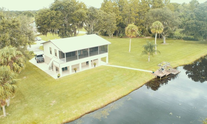 Highland House | Charming 3-bedroom family friendly Lakehouse in lovely Sebring