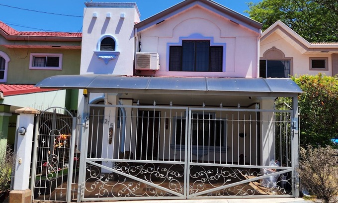 San Antonio de Belen House | Charming 3-bedroom house with WiFi, AC in enchanting San Rafael