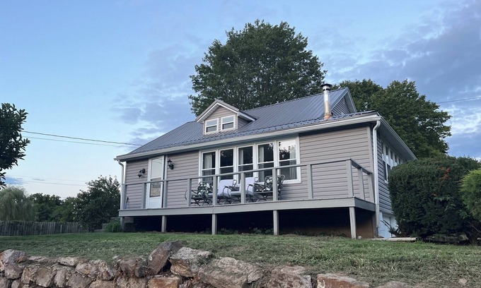 Mattawana House | Charming 3-bedroom house in McVeytown with AC and WiFi
