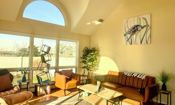 Patchogue House | Charming 3-bedroom house in wonderful Patchogue with private access waterfront