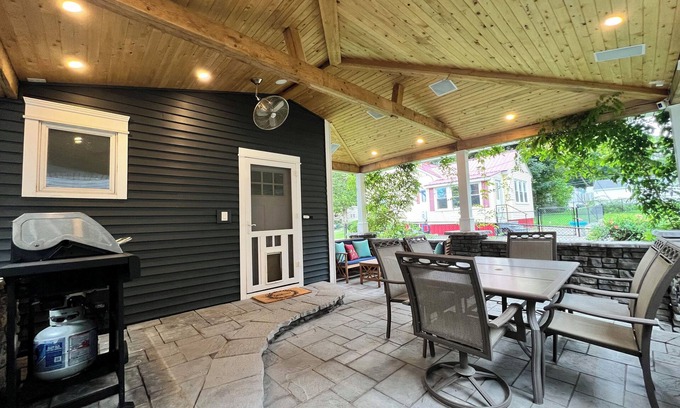 Hampden House | Charming 3-bedroom house in wonderful Hampden with AC, WiFi