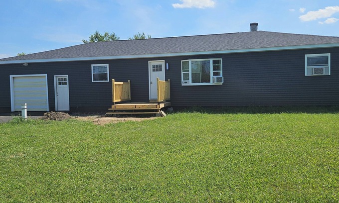 Westmoreland House | Charming 3-bedroom house in enchanting Westmoreland 8 miles from Turning Stone