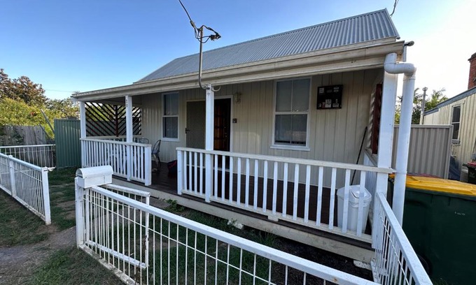 South Grafton House | Charming 3 bedroom Workers Accommodation