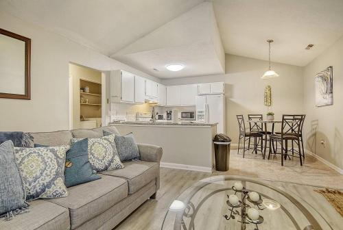North Charleston House | Charming 4-bed Retreat Central Location!