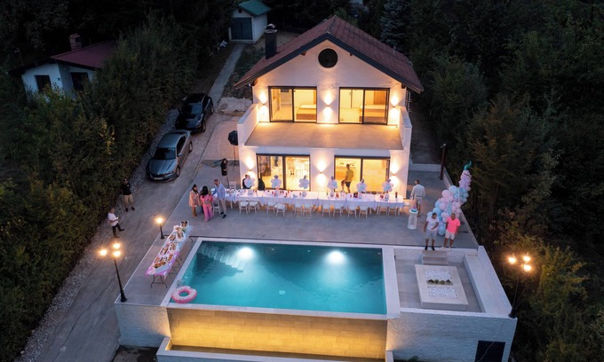 Sarajevo Villa | Charming 4-bedroom villa with AC and WiFi in wonderful Sarajevo