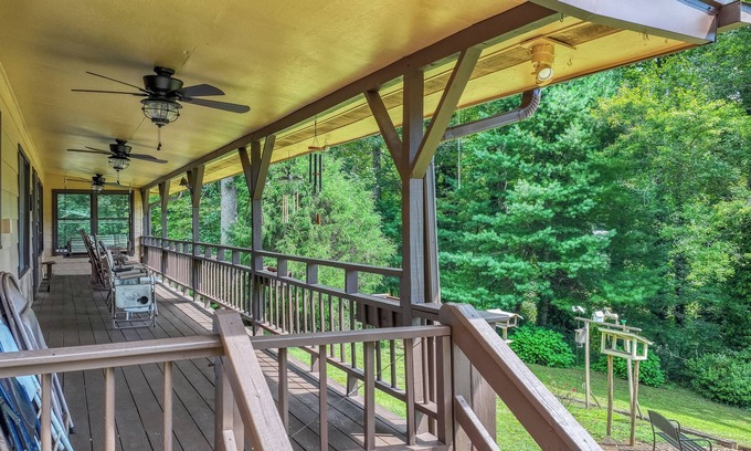 Saluda Other | Charming 5-bedroom farmhouse on 10 acres in serene Saluda