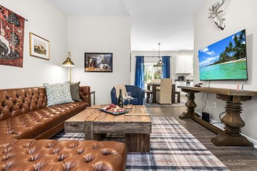 Durham House | Charming 5bd - BBQ - Deck- 4mins Duke University