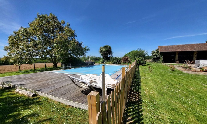 Pouillon House | Charming accommodation with swimming pool in a beautiful Landaise village