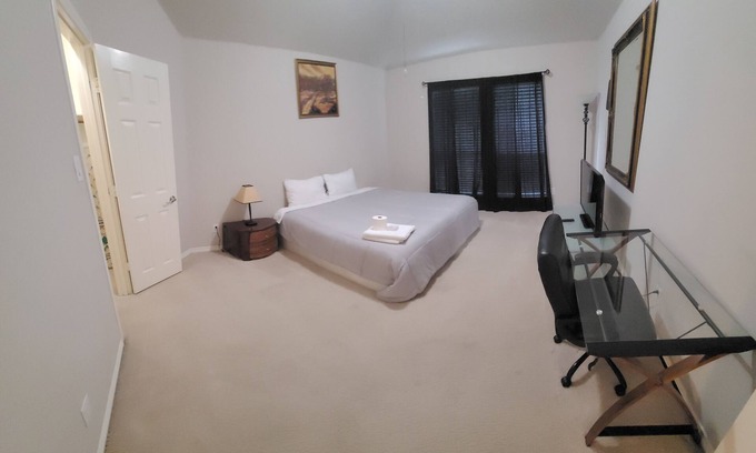 Allen House | Charming affordable room 3 in East Allen