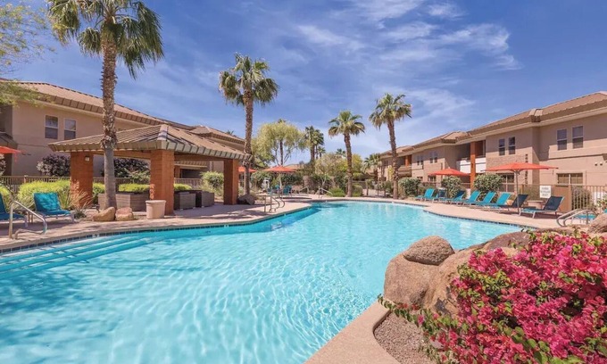 South Scottsdale Resort | Charming and Spacious 2-bedroom Resort with AC, Fitness, and Pool in Scottsdale