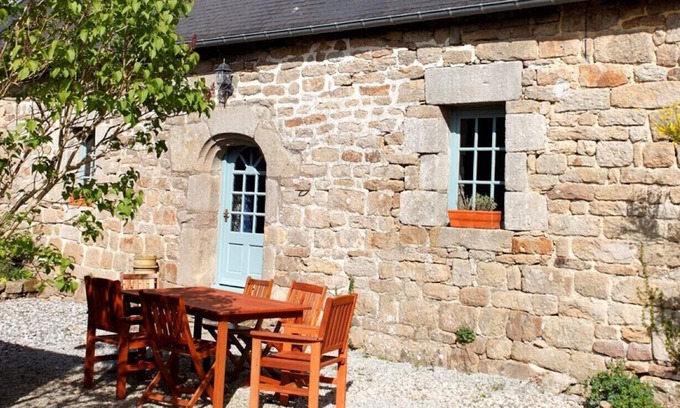 Ploerdut Cottage | Charming and spacious 3-bedroom gite with lots of character, in rural setting