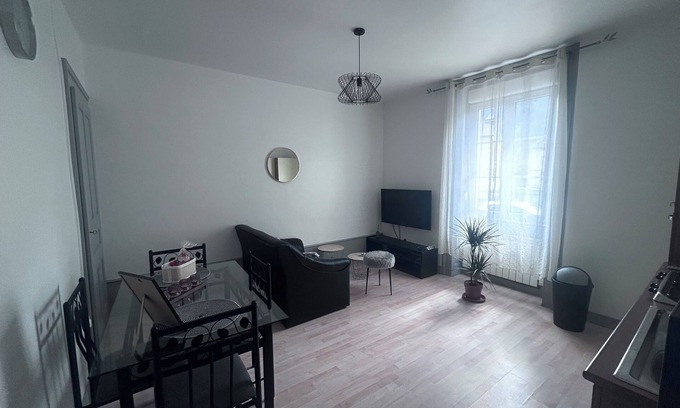 Saint-Claude Apartment | Charming apartment with terrace - heart of Jura