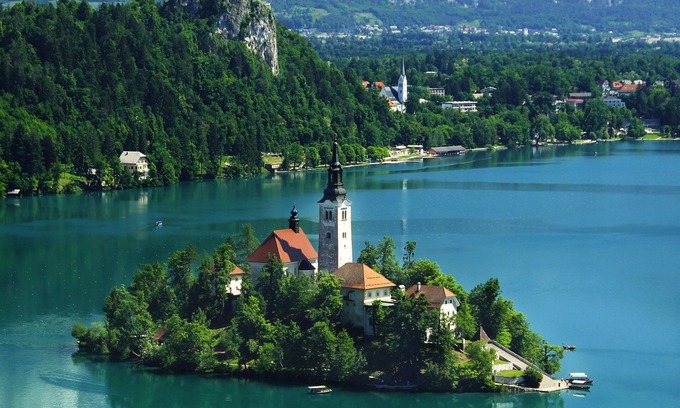 Bled Apartment | Charming Apartment in Bled near Lake