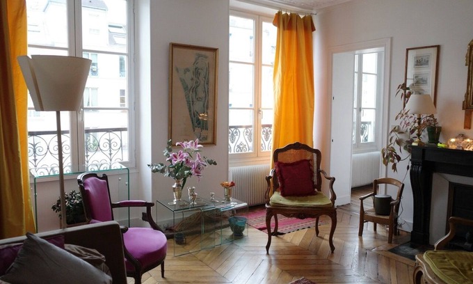Arsenal Apartment | Charming apartment in the Marais