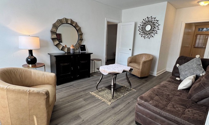 Park View Apartment | Charming apartment near Shaw/Columbia Heights and Metro