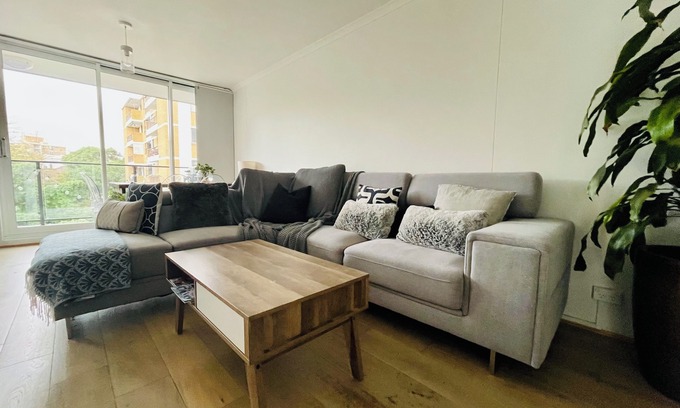 Randwick Apartment | Charming apartment with green aspects in vibrant Randwick