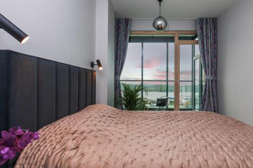 Klaipeda Apartment | Charming Apt with Spectacular Baltic Sea Views