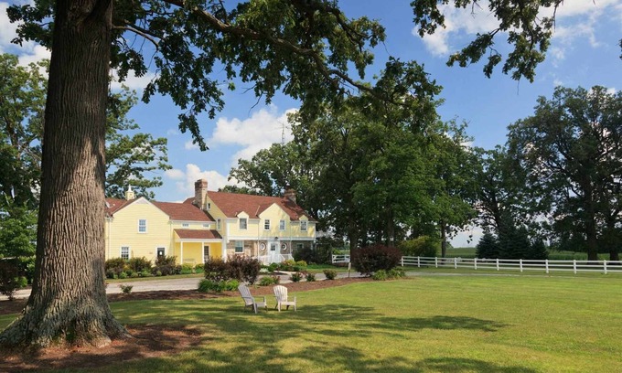 Bucyrus Bed & Breakfast | Charming B&B - Easy to Find, Hard to Leave!