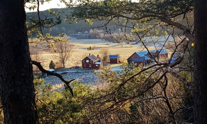 Arjang Bed & Breakfast | Charming B&B mixed farm with an unique, cozy cottages with a fantastic view.