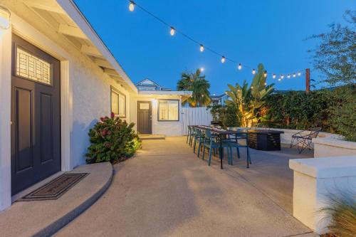 Carlsbad House | Charming Beach Bungalows - 4BR, Sleeps 10, Pets OK