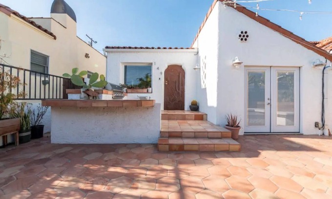 Belmont Shore House | Charming, bright by the beach!