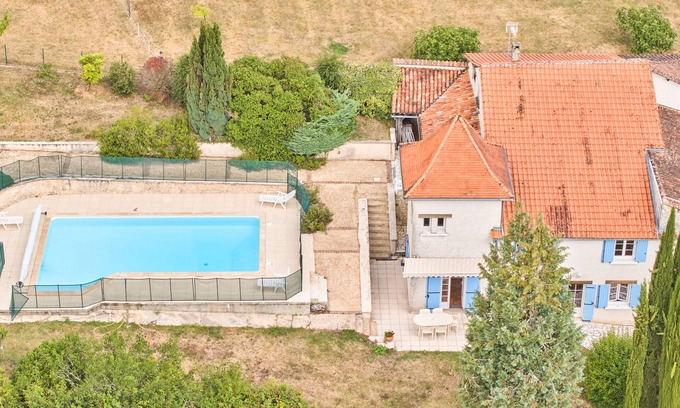 Leguillac-de-l'Auche House | Charming Cottage in the Heart of Périgord – Pool, Garden, 4 Bedrooms, Close to Brantôme & Outdoor