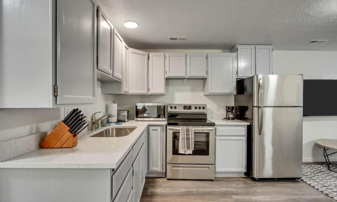 North Park Apartment | Charming Central Provo Apartment Has WD