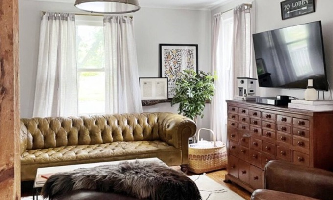Hudson Cottage | Charming City Cottage Close to Warren St