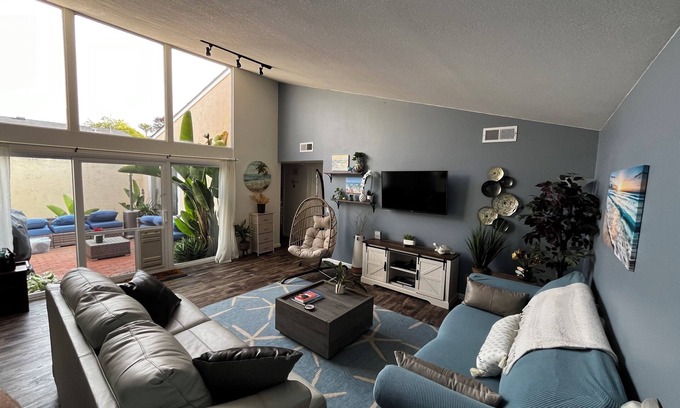 Baywood-Los Osos House | Charming coastal getaway!3 bed 2 bath with 3 private yards. Clean. Dog friendly.