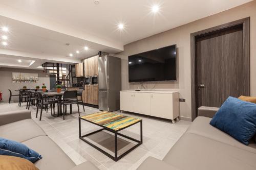 Msida Apartment | Charming,Comfortable and Centrally located Group Accomodation