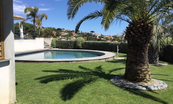 Sainte-Maxime House | Charming, contemporary and comfortable villa with swimming pool.