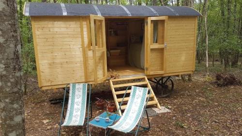 Sougeres-en-Puisaye House | Charming Cottage in Chauminet