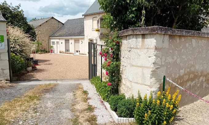 Sazilly Cottage | Charming cottage in Sazilly with private garden and WiFi
