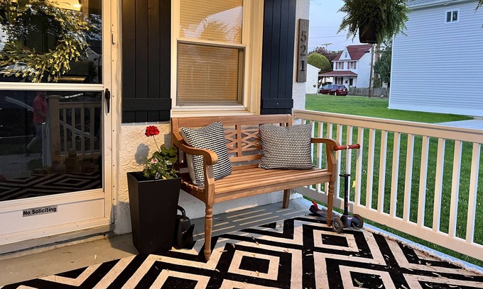 Havre De Grace House | Charming Cottage, Perfect location just a few blocks from the Promenade
