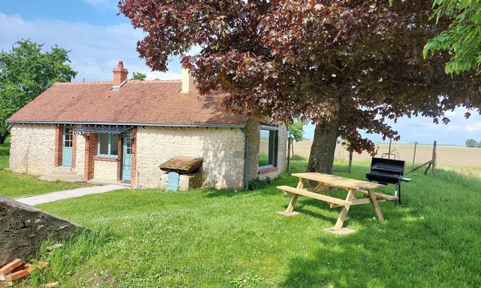 Gemigny Cottage | Charming Country Cottage Near Orléans with Orchard, Garden, and Wildlife