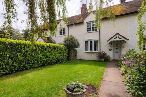 Bedford House | Charming country cottage in quiet rural setting