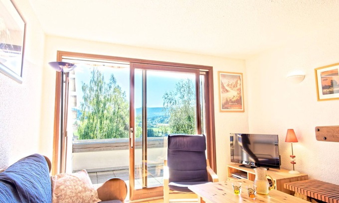 Correncon-en-Vercors Apartment | Charming Duplex with Terrace and Private Garden in Corrençon-en-Vercors