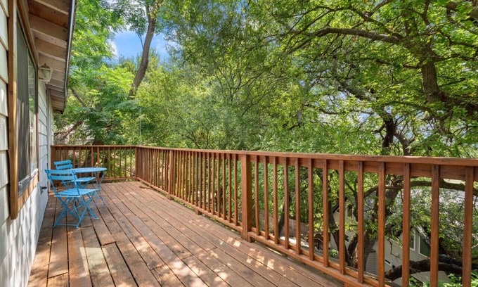 Rosewood House | Charming East Austin Retreat, Prime Location