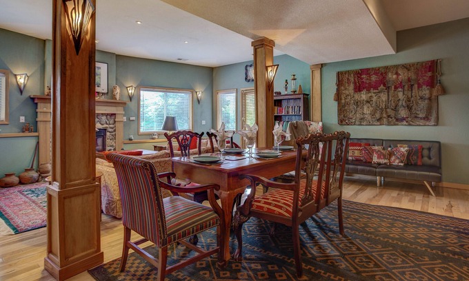 Shadow Mountain House | Charming Evergreen Hills Escape With Great Mountain Views