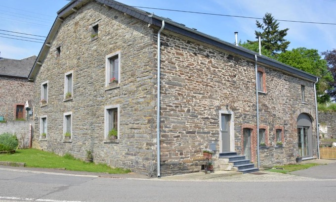Tavigny House | Charming Farmhouse with Large Terrace