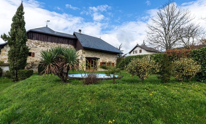 Vaulx Other | Charming gîte 15 km from Annecy in the countryside. Disconnection guaranteed.