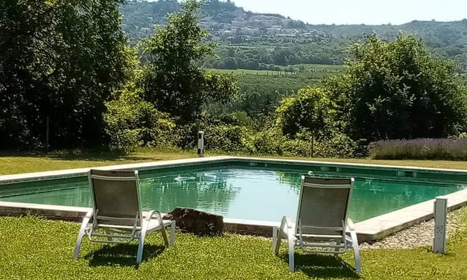 Lacoste House | Charming gite 2 pers in Luberon, quiet, panoramic view, swimming pool, fireplace