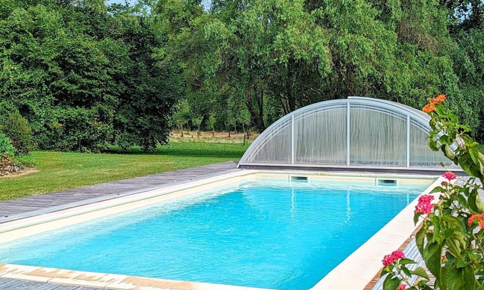 Bellon Cottage | Charming Gîte with Heated Pool, Garden, BBQ, and Baby Equipment Near Aubeterre-sur-Dronne