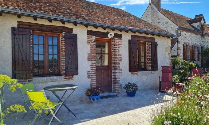 Bonnee Bed & Breakfast | Charming ground floor Volière suite, private parking